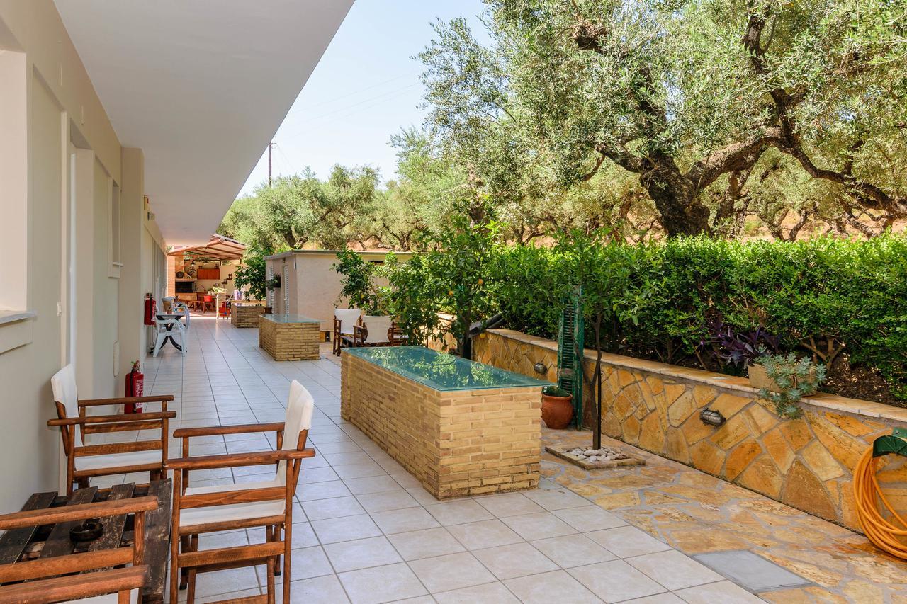 אמודי Remezzo Studios & Apartments מראה חיצוני תמונה