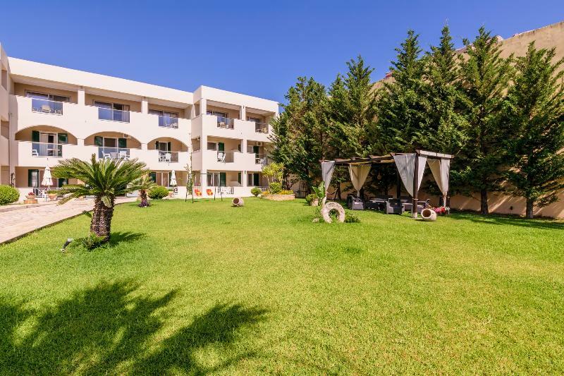 אמודי Remezzo Studios & Apartments מראה חיצוני תמונה