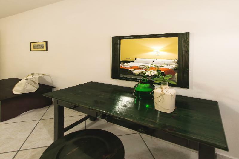 אמודי Remezzo Studios & Apartments מראה חיצוני תמונה