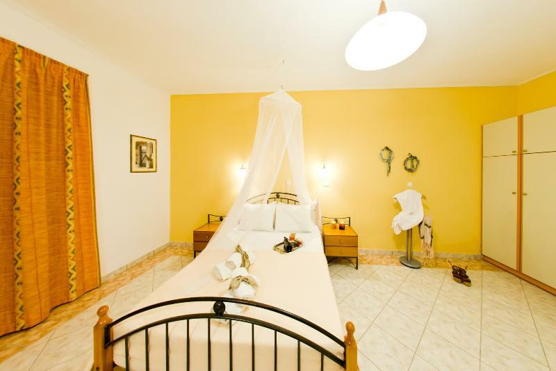 אמודי Remezzo Studios & Apartments מראה חיצוני תמונה
