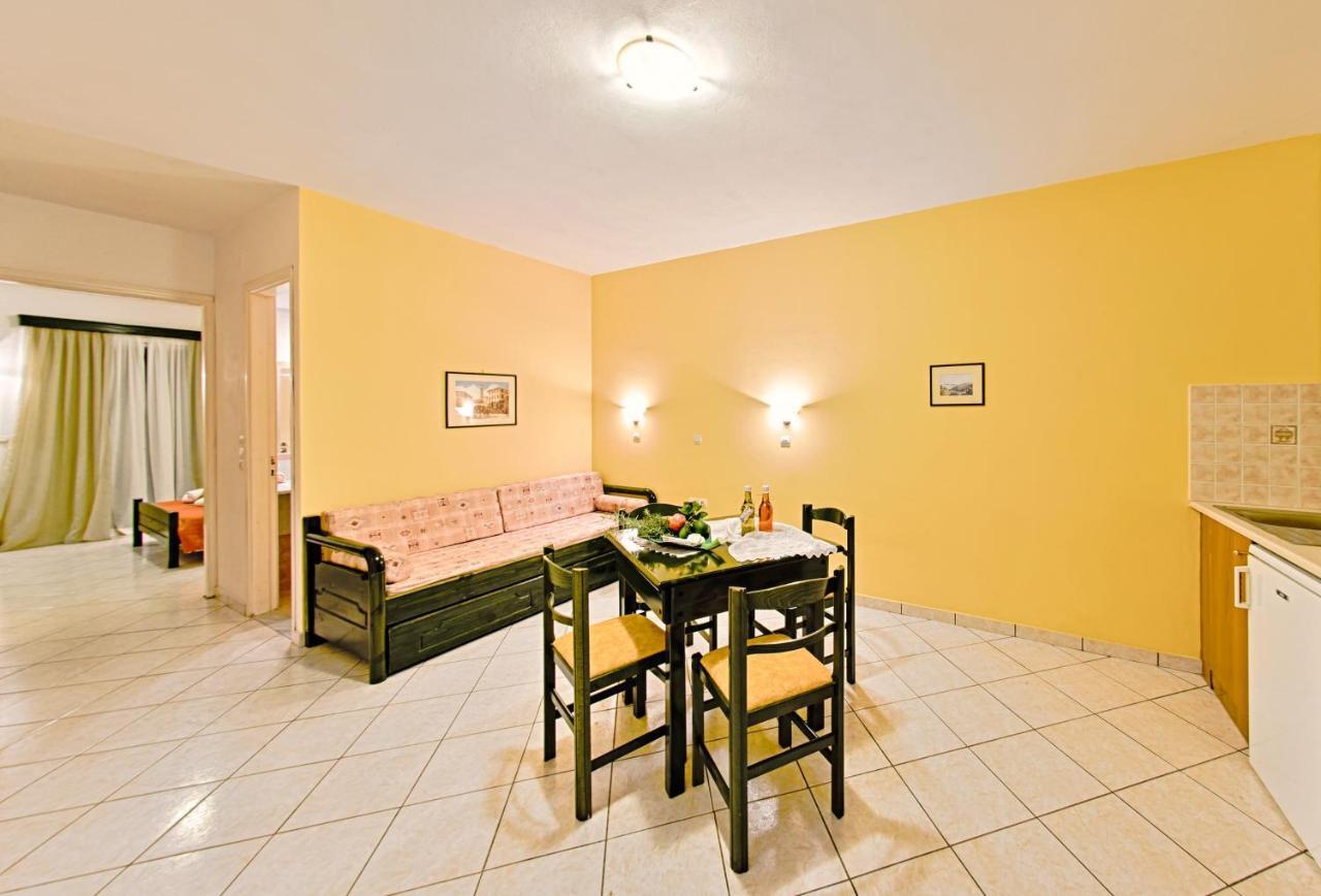 אמודי Remezzo Studios & Apartments מראה חיצוני תמונה