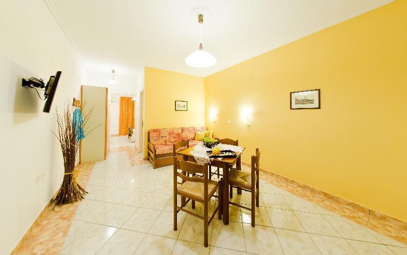 אמודי Remezzo Studios & Apartments מראה חיצוני תמונה